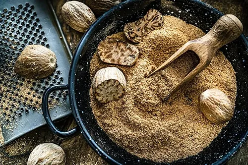 معجون علیسا (جوز هندی)
