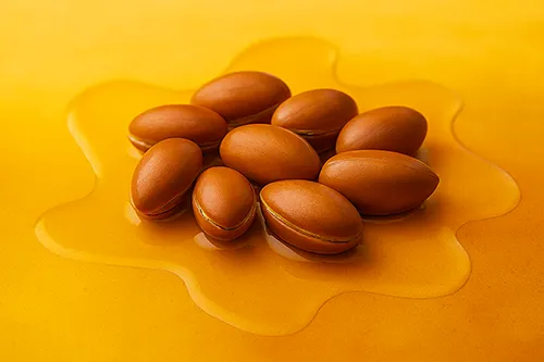 دانه های آرگان و خواص روغن آرگان برای پوست و مو